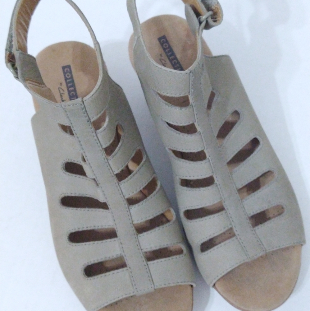 Women's Clarks Sage Sandals - Picture 6 of 9